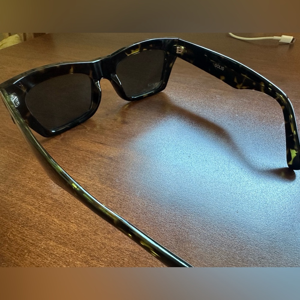 Carve Eyeware Solis tort gray sunglasses 😎 - Picture 4 of 7